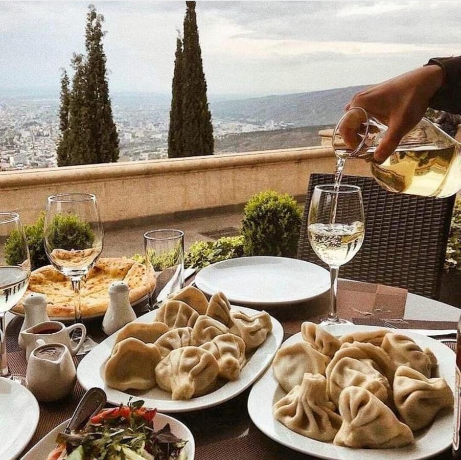 Hotel Eldorado Tbilisi ภายนอก รูปภาพ