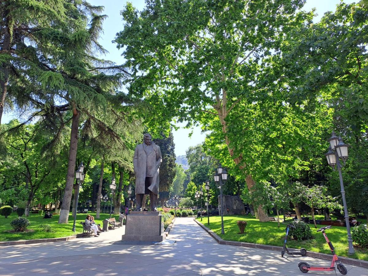 Hotel Eldorado Tbilisi ภายนอก รูปภาพ