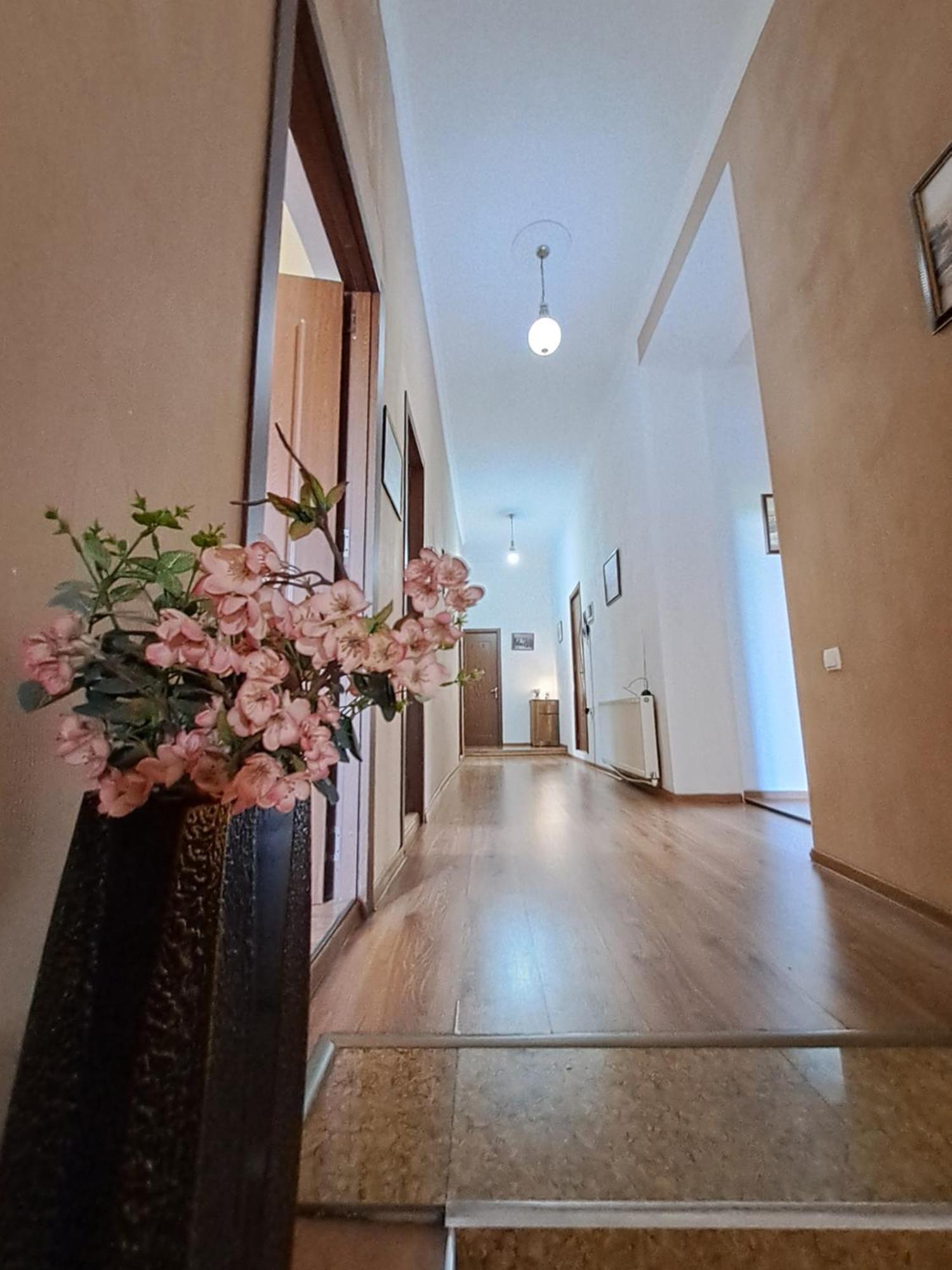 Hotel Eldorado Tbilisi ภายนอก รูปภาพ